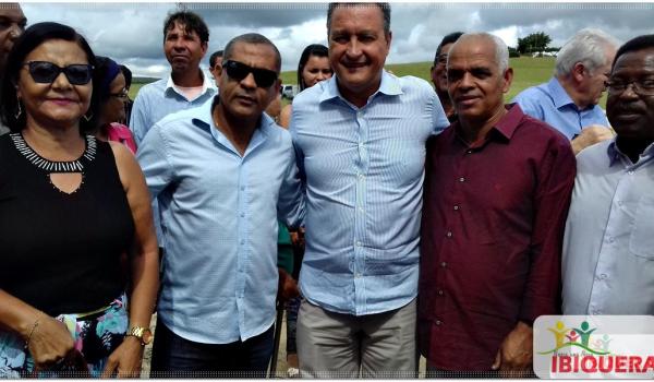 Durante visita a Lajedinho Governador Rui Costa Fala Sobre a Nova Praça que será construída em Ibiquera